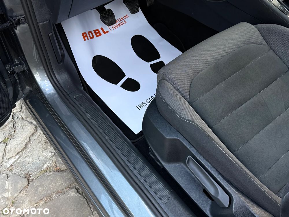 Volkswagen Golf 1.5 TSI BlueMotion ACT Highline - 29