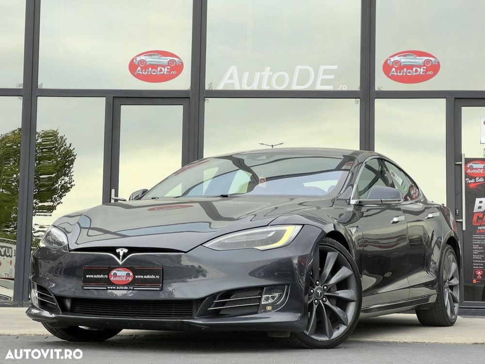 Tesla Model S - 2