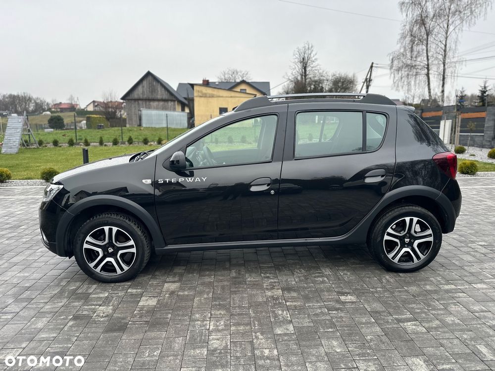 Dacia Sandero 0.9 TCe SL Celebration S&S - 9