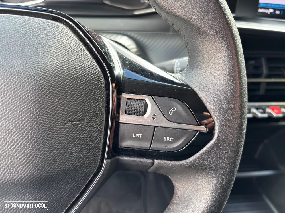 Peugeot 208 1.2 PureTech Active Pack - 19