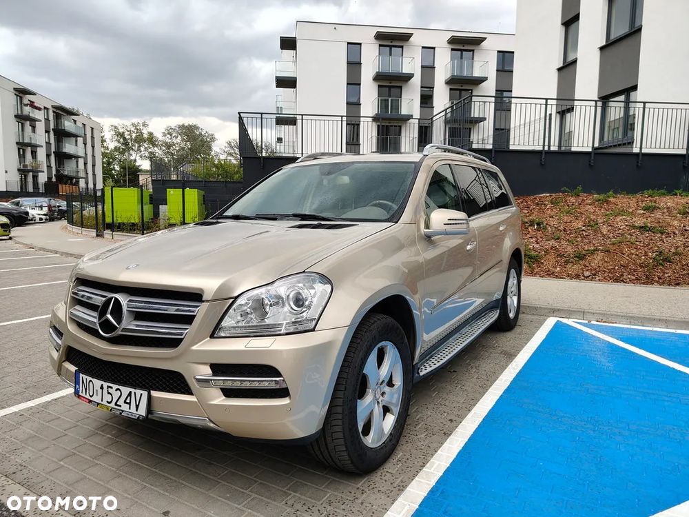 Mercedes-Benz GL 450 4Matic 7G-TRONIC - 1