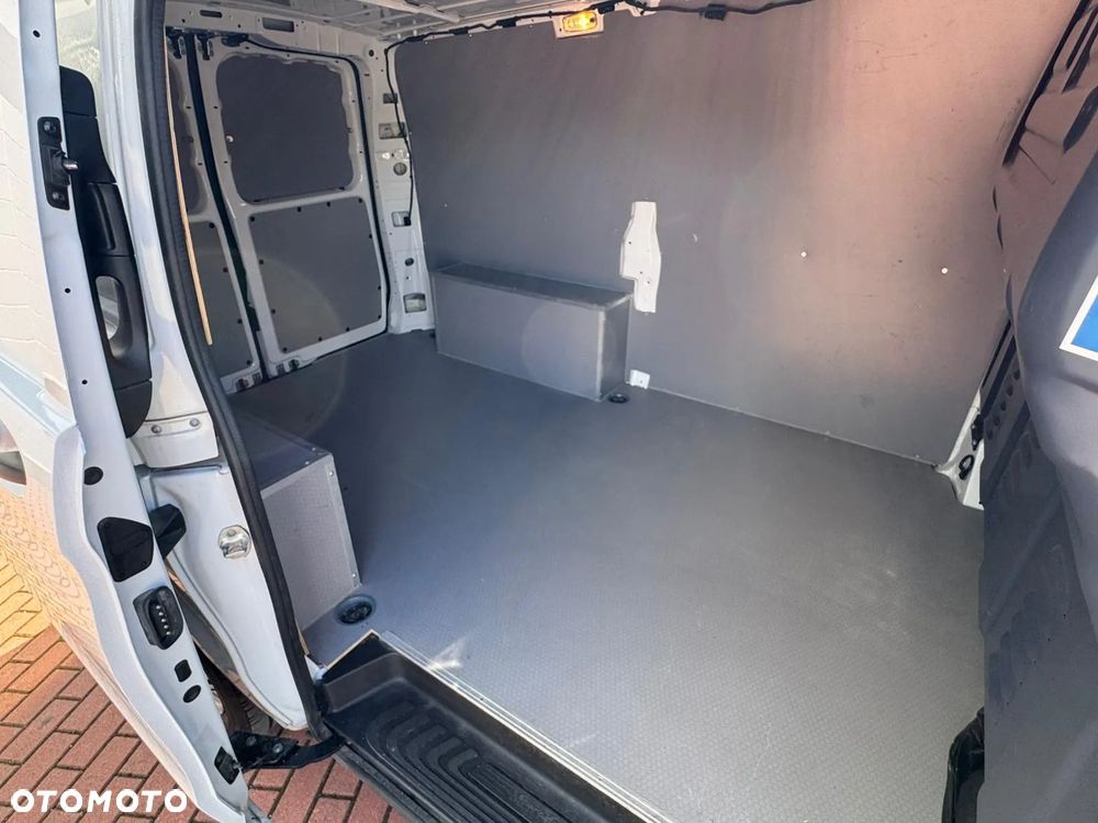 Mercedes-Benz Vito - 12