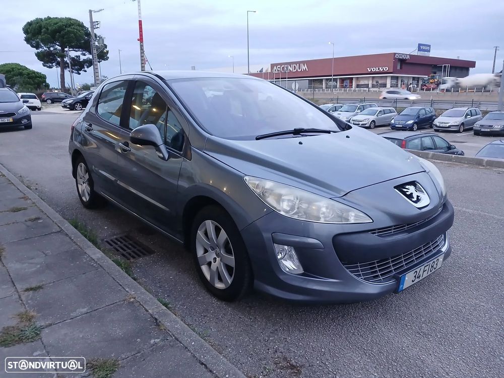 Peugeot 308 1.6 HDi Executive - 3