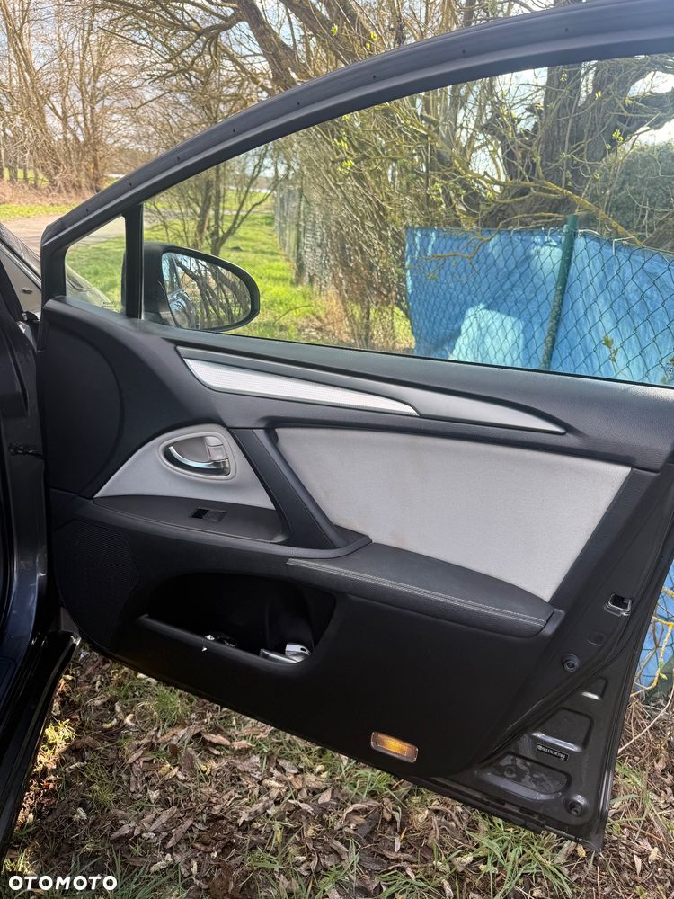 Toyota Avensis 1.8 Premium - 29