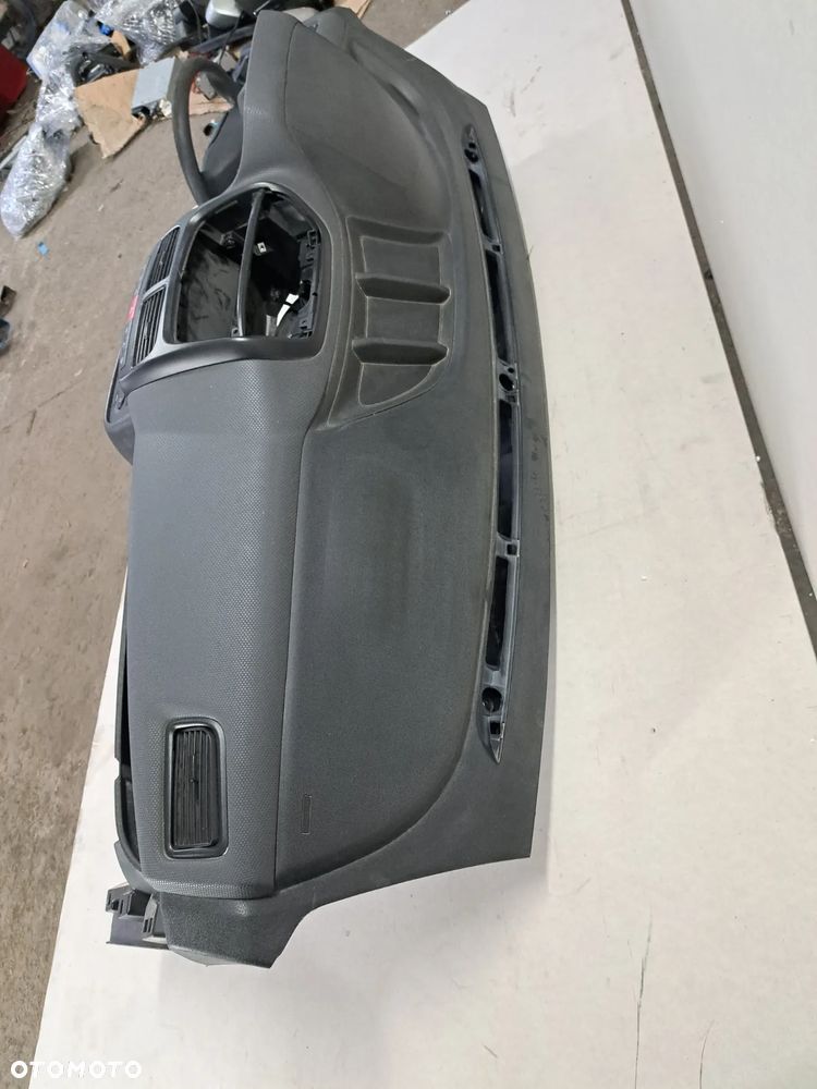 Fiat Doblo II konsola Deska rozdzielcza pasy napinacze osobówka - 5