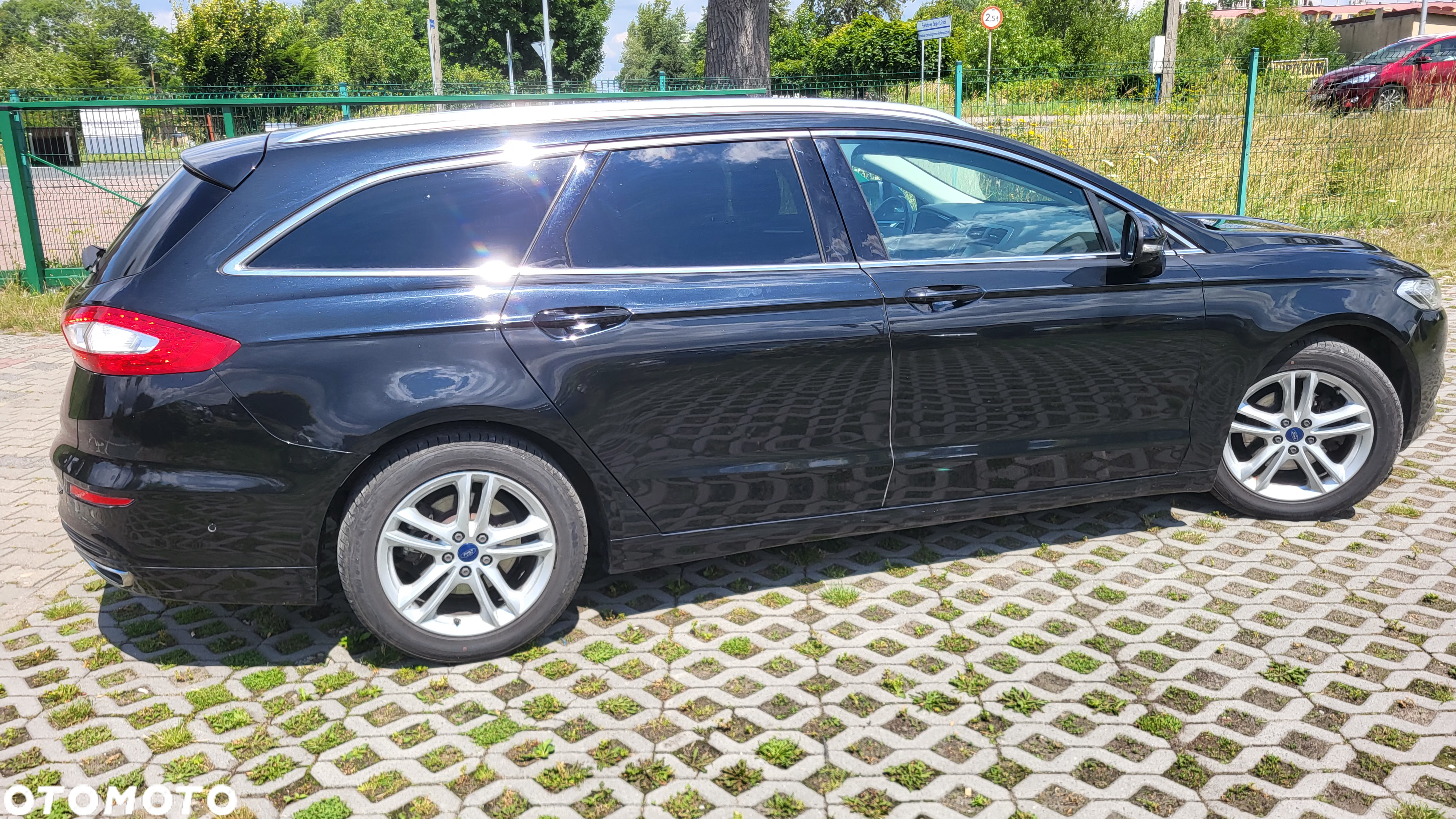 Ford Mondeo - 25