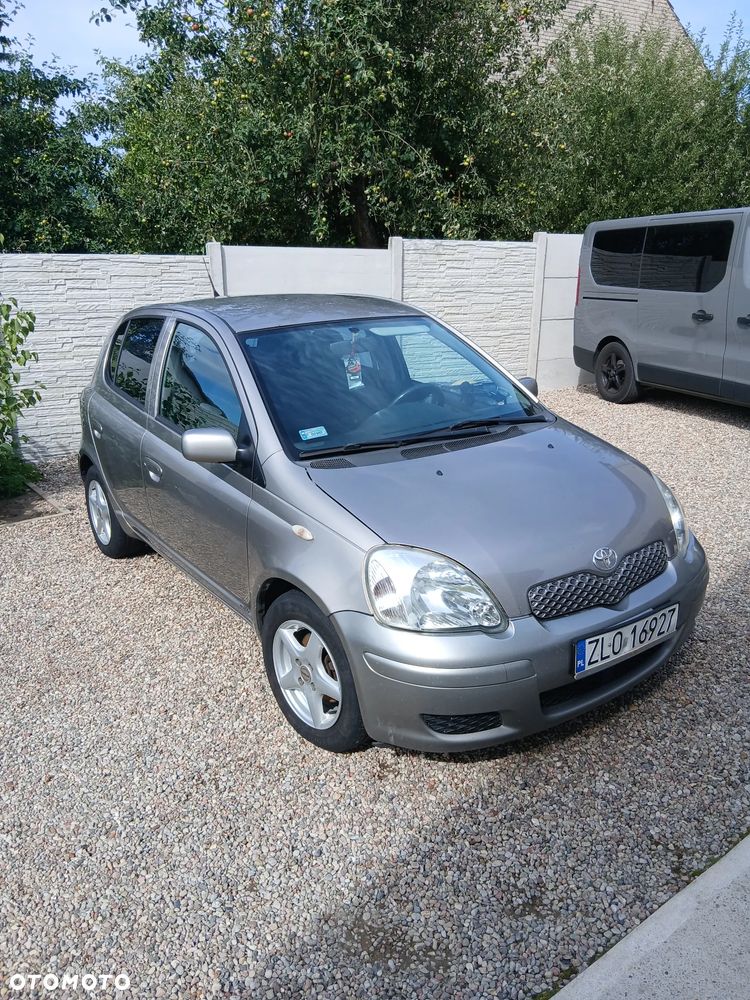 Toyota Yaris 1.4 D-4D Base - 9