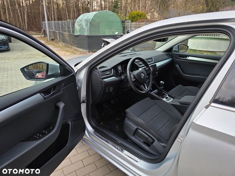 Skoda Superb 1.5 TSI ACT Ambition - 9