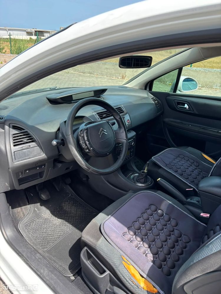Citroën C4 1.6 HDi VTR - 4