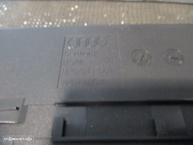 Grelha Friso 8P0941561 AUDI A3 2003 2.0 TDI 0P PORTA CARTOES - 1