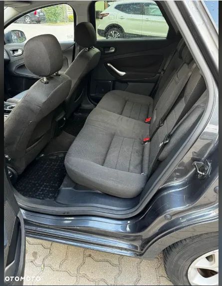 Ford Mondeo - 8