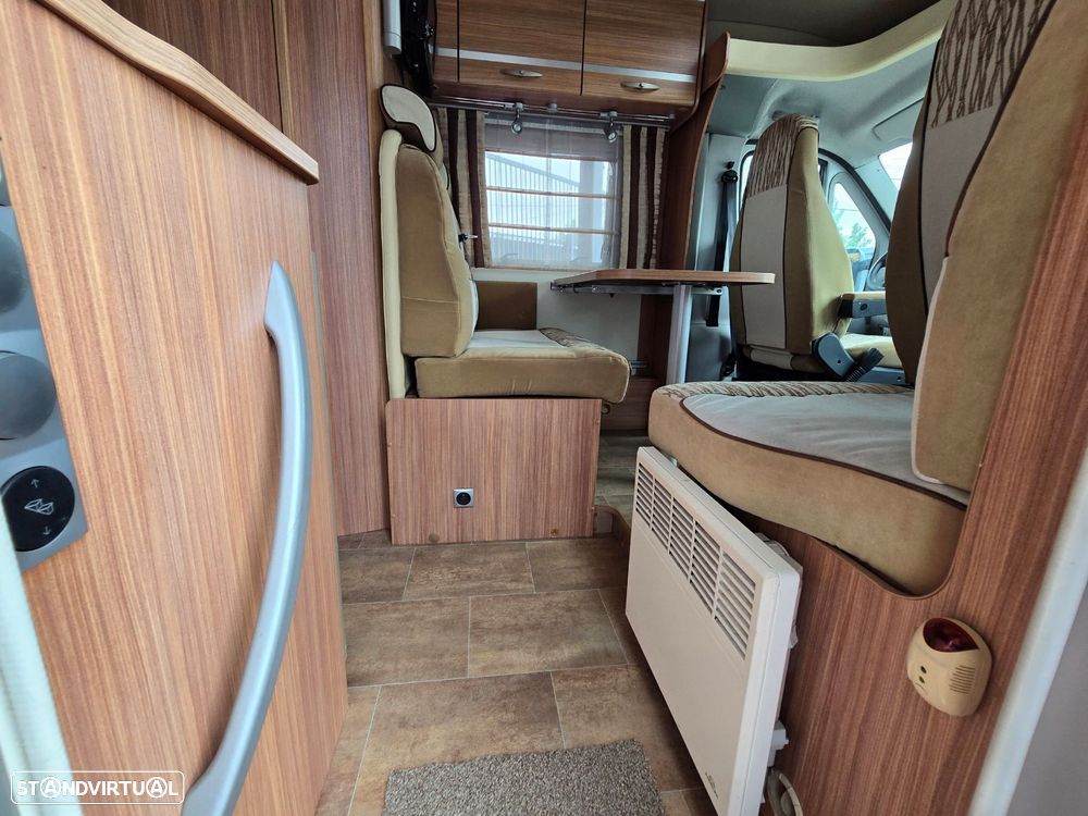 Fiat Ducato BURSTNER CAMA TRANSVERSAL - 21
