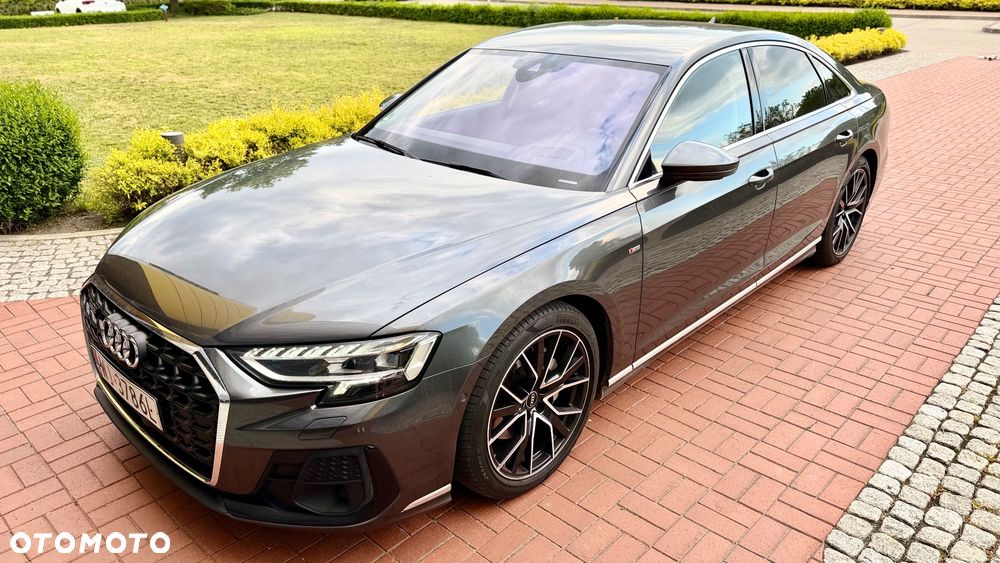 Audi A8 - 7