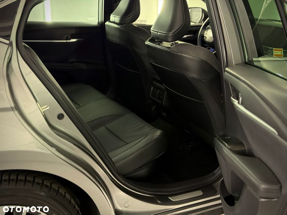 Toyota Camry 2.5 Hybrid Prestige CVT - 20