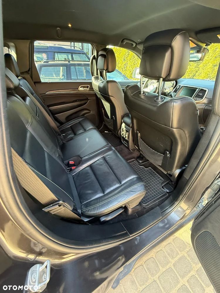 Jeep Grand Cherokee - 8