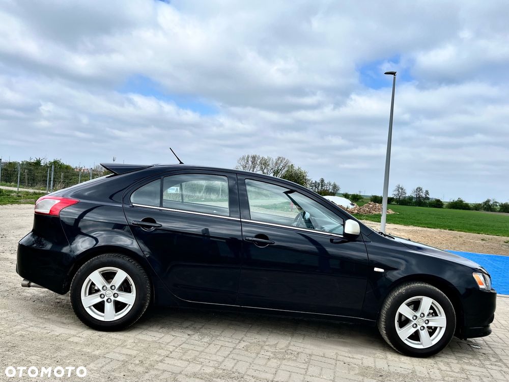 Mitsubishi Lancer 1.8 Intense - 4