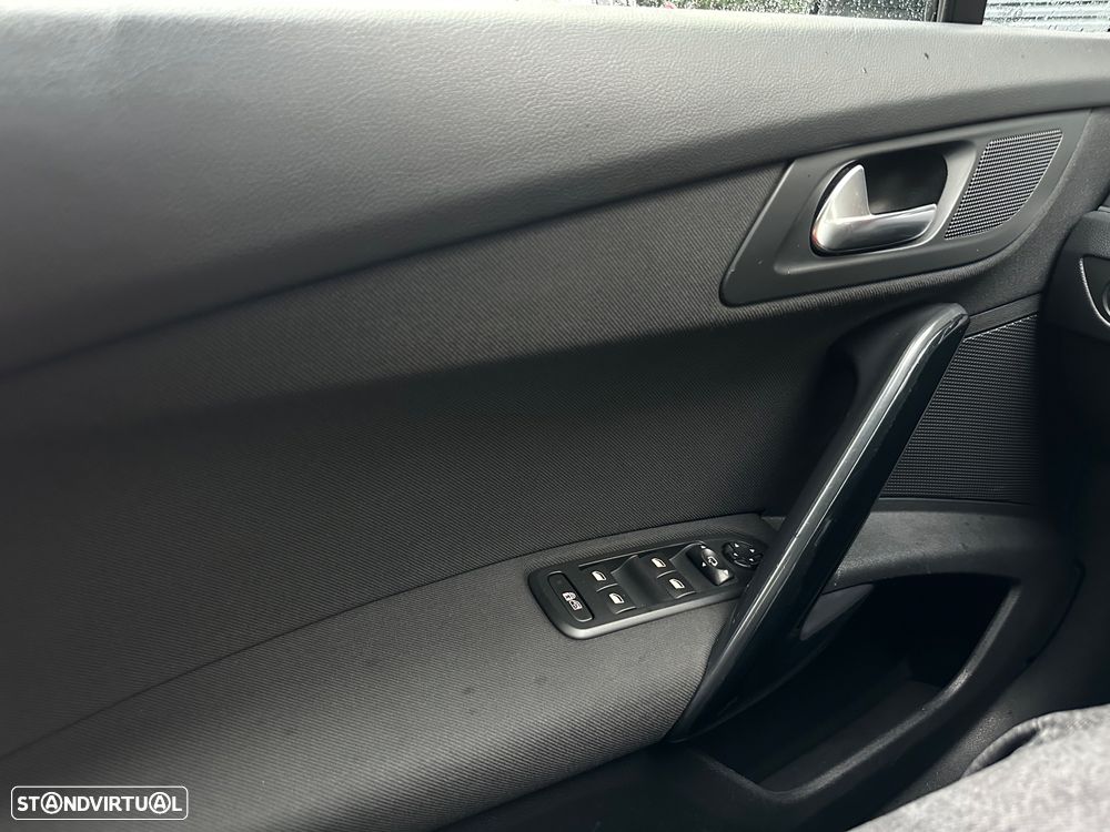 Peugeot 508 BlueHDi 120 EAT6 Stop&Start Allure - 28