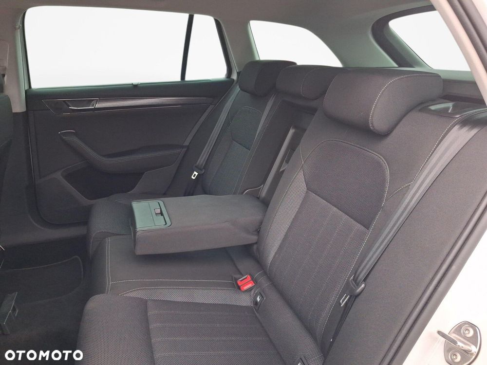 Skoda Superb 2.0 TDI SCR Style DSG - 17