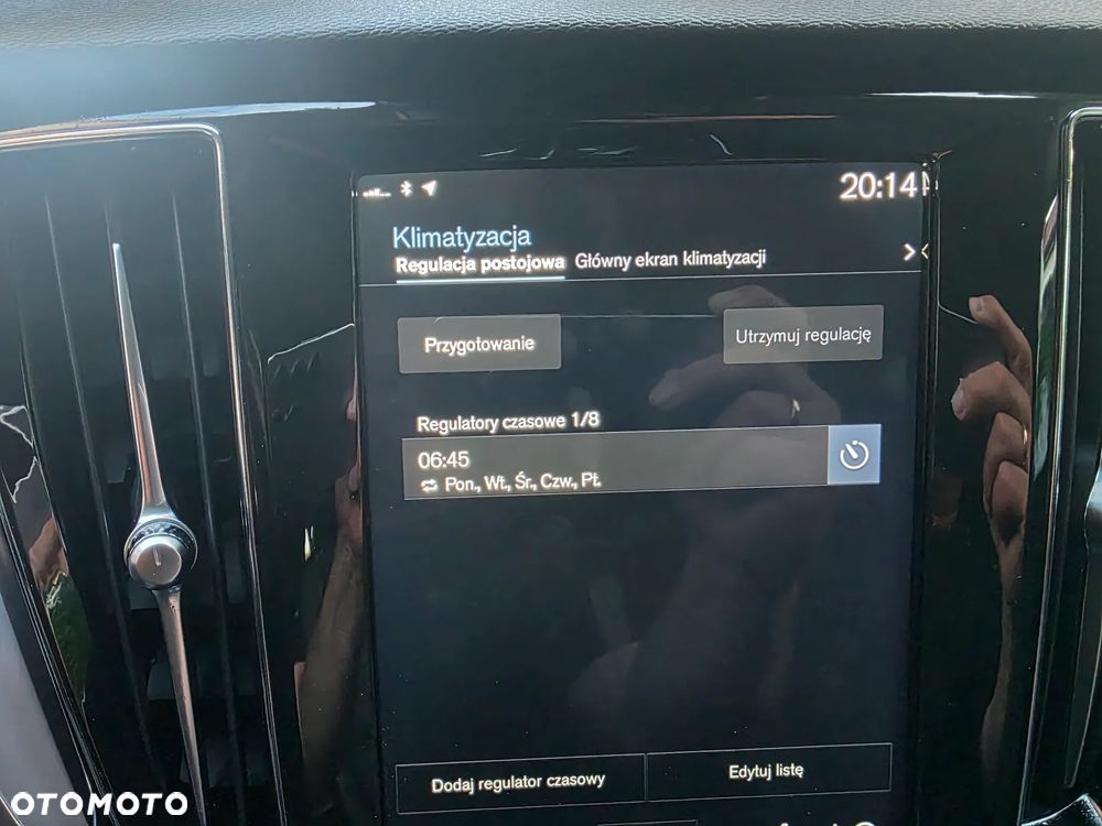 Volvo V60 D4 Momentum - 21