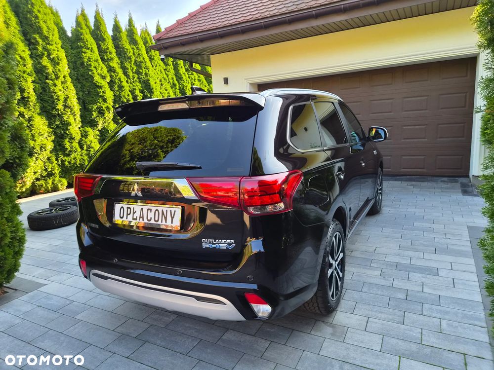 Mitsubishi Outlander - 17