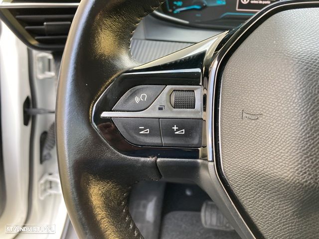 Peugeot e-208 50 kWh Active Pack - 14