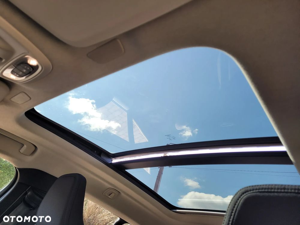 Volvo XC 40 T2 Momentum - 24