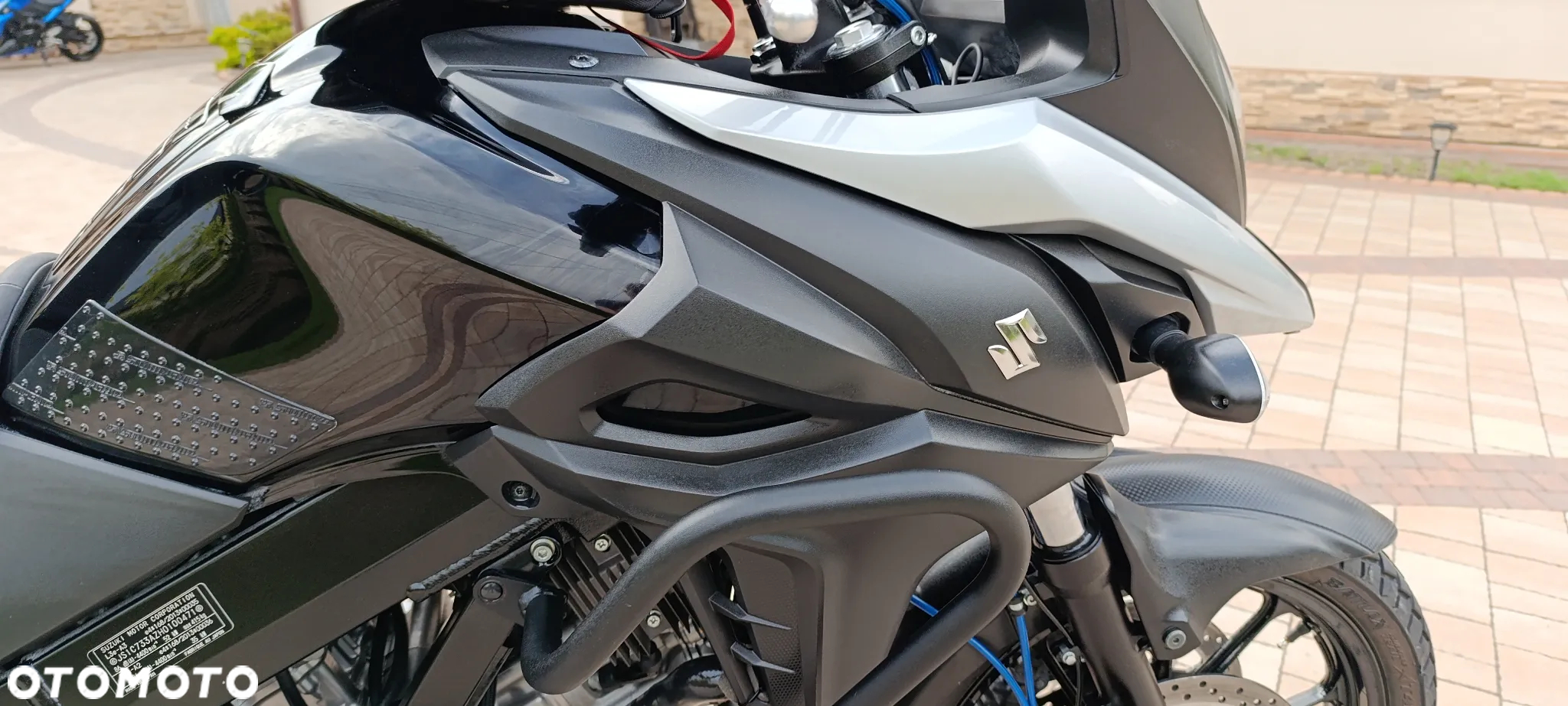 Suzuki V-STROM - 27