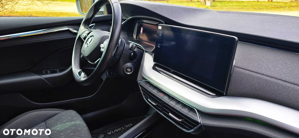 Skoda Octavia 2.0 TDI Ambition DSG - 12