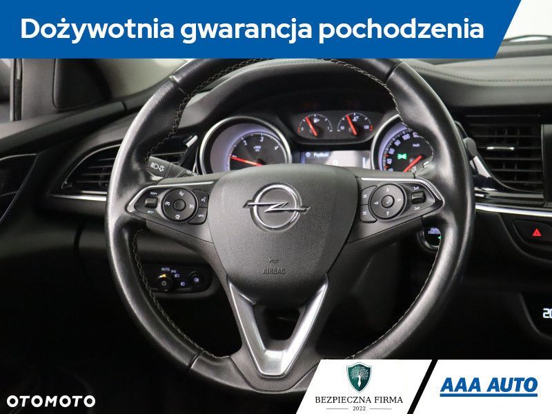 Opel Insignia - 23