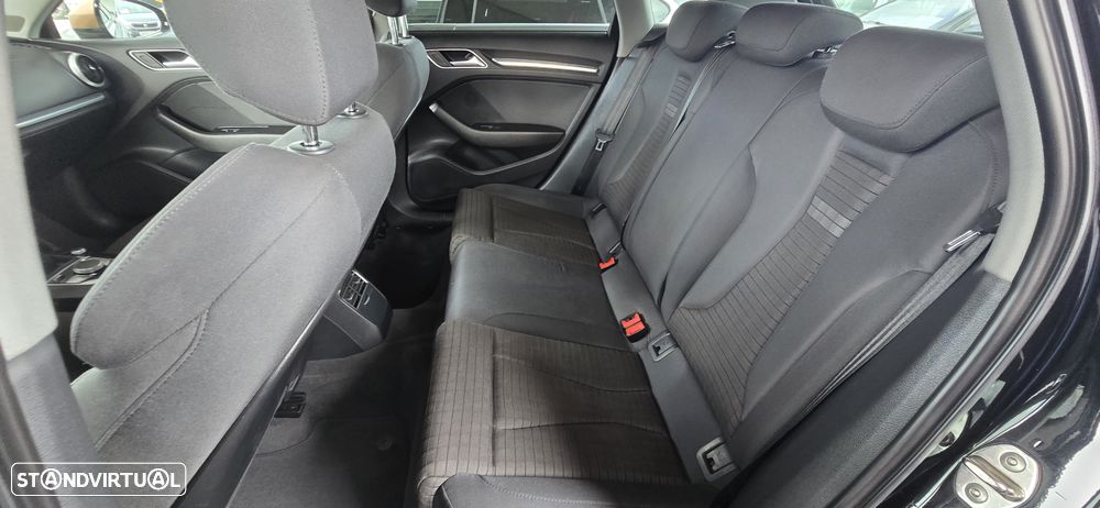 Audi A3 Sportback 30 TDI Sport - 10
