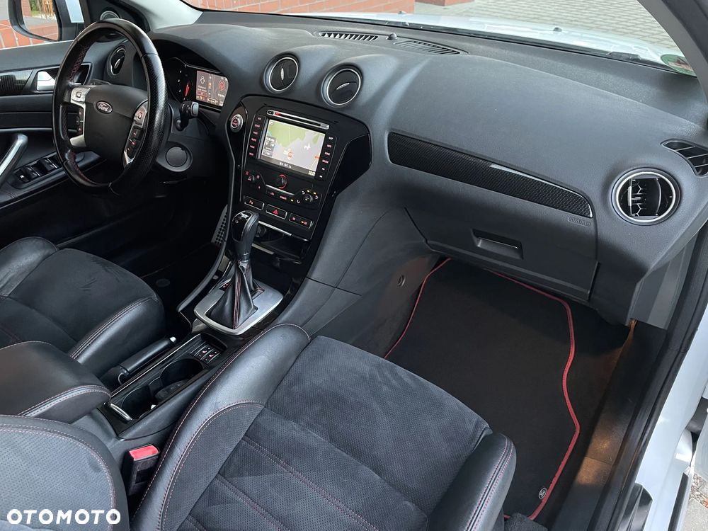 Ford Mondeo 2.0 TDCI Titanium S - 24