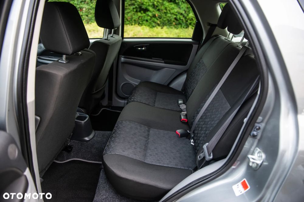 Suzuki SX4 1.6 VVT 4x4 Comfort - 17