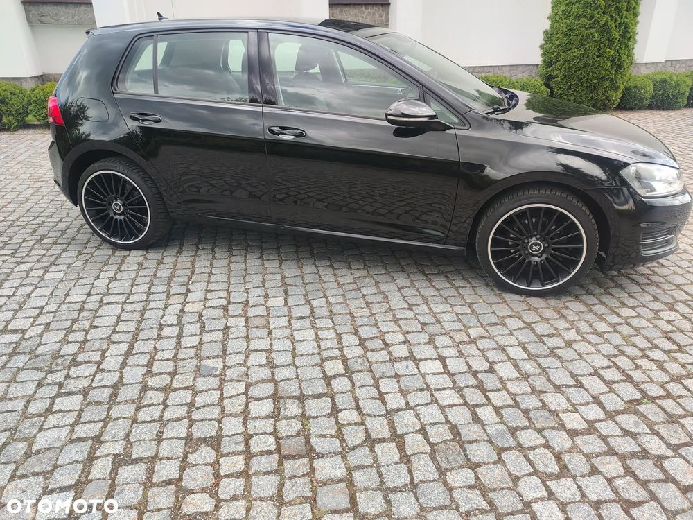 Volkswagen Golf 1.2 TSI BMT Trendline Perfectline - 4