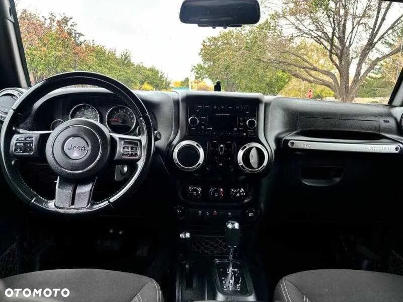 Jeep Wrangler 3.6 Unlim Rubicon - 11
