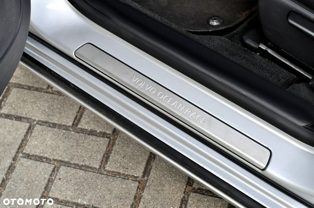 Volvo V60 D2 Ocean Race - 12