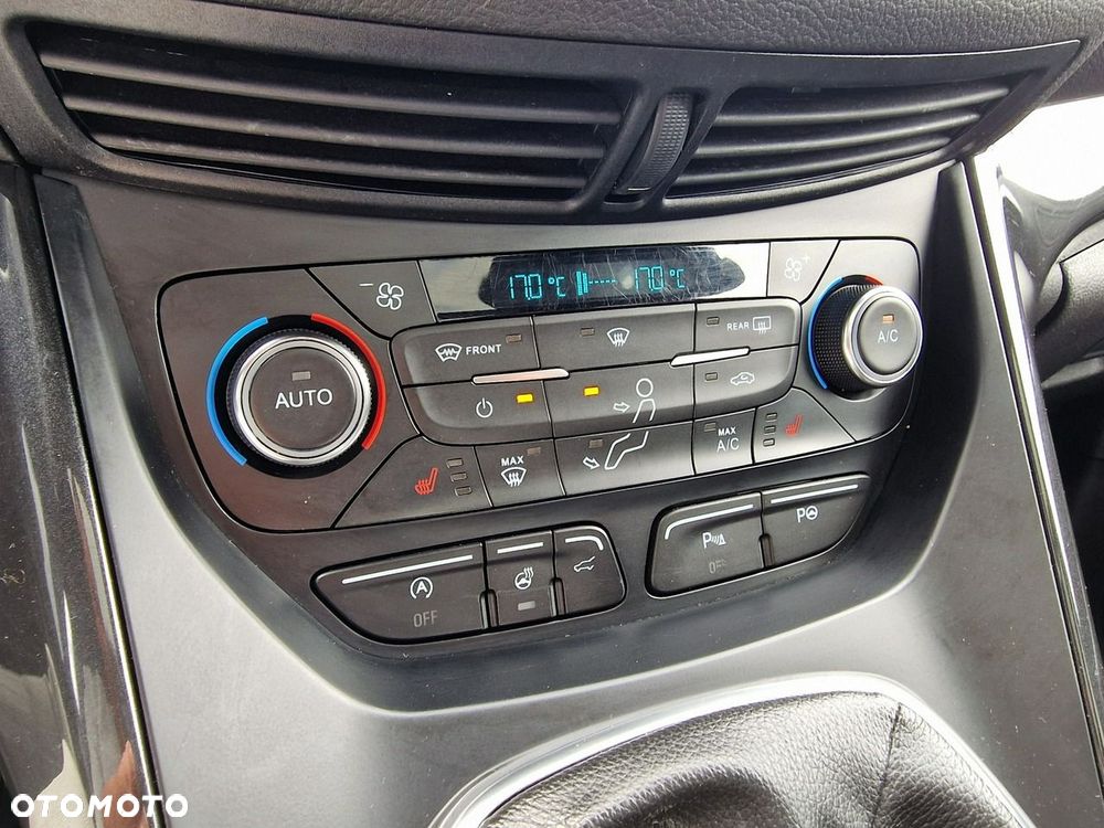 Ford Kuga 1.5 EcoBoost 2x4 ST-Line - 34