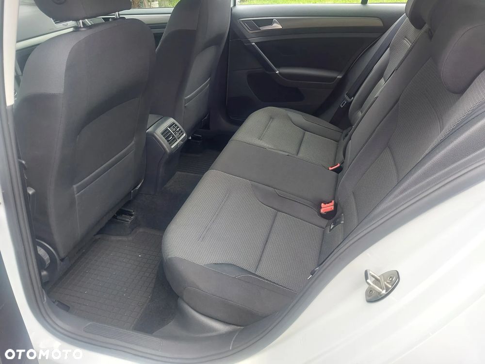 Volkswagen Golf 1.2 TSI BlueMotion Technology Team - 8