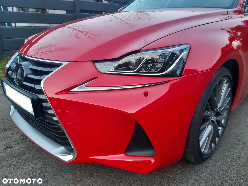Lexus IS 300h Prestige - 3