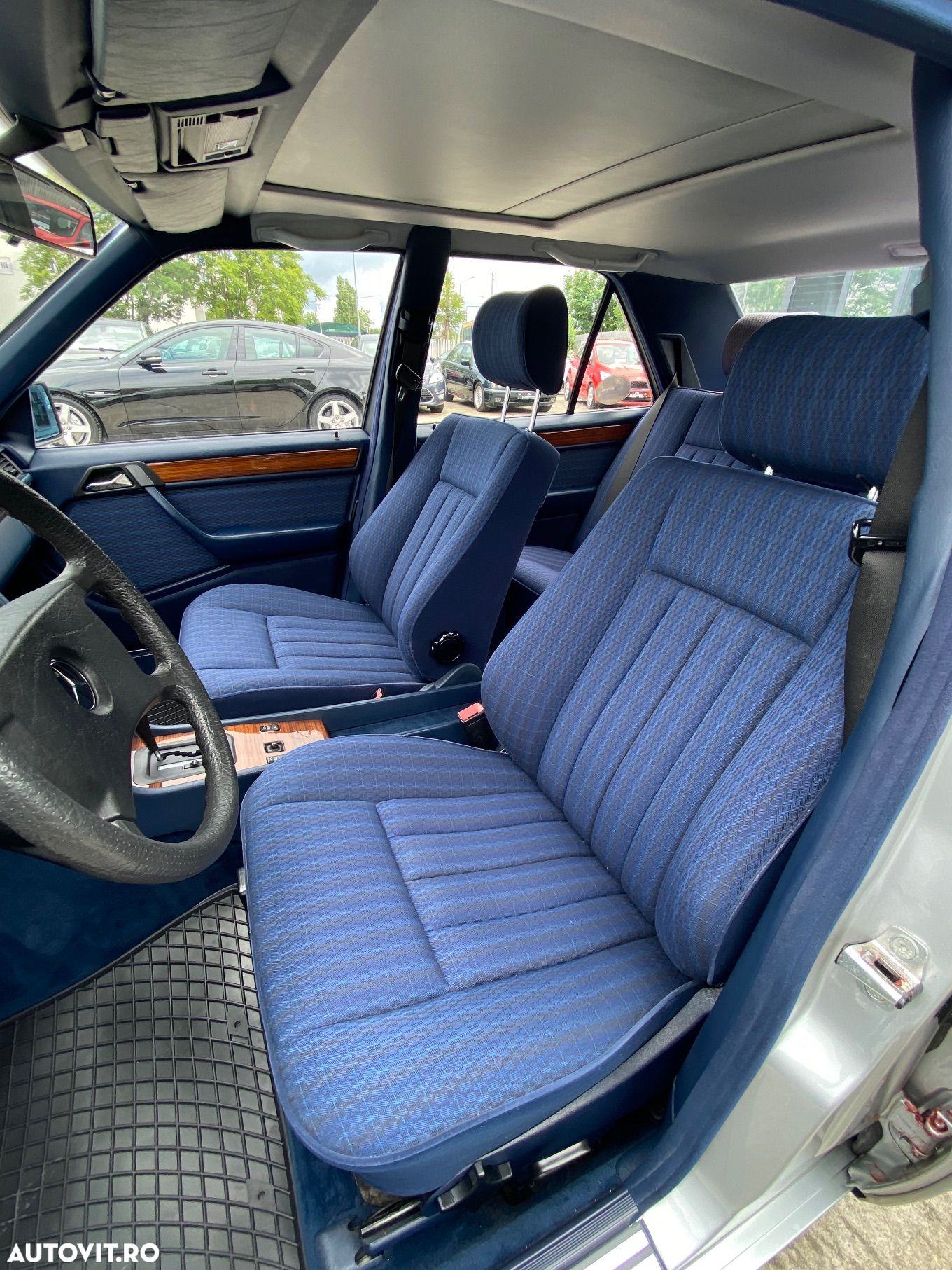Mercedes-Benz W124 - 22