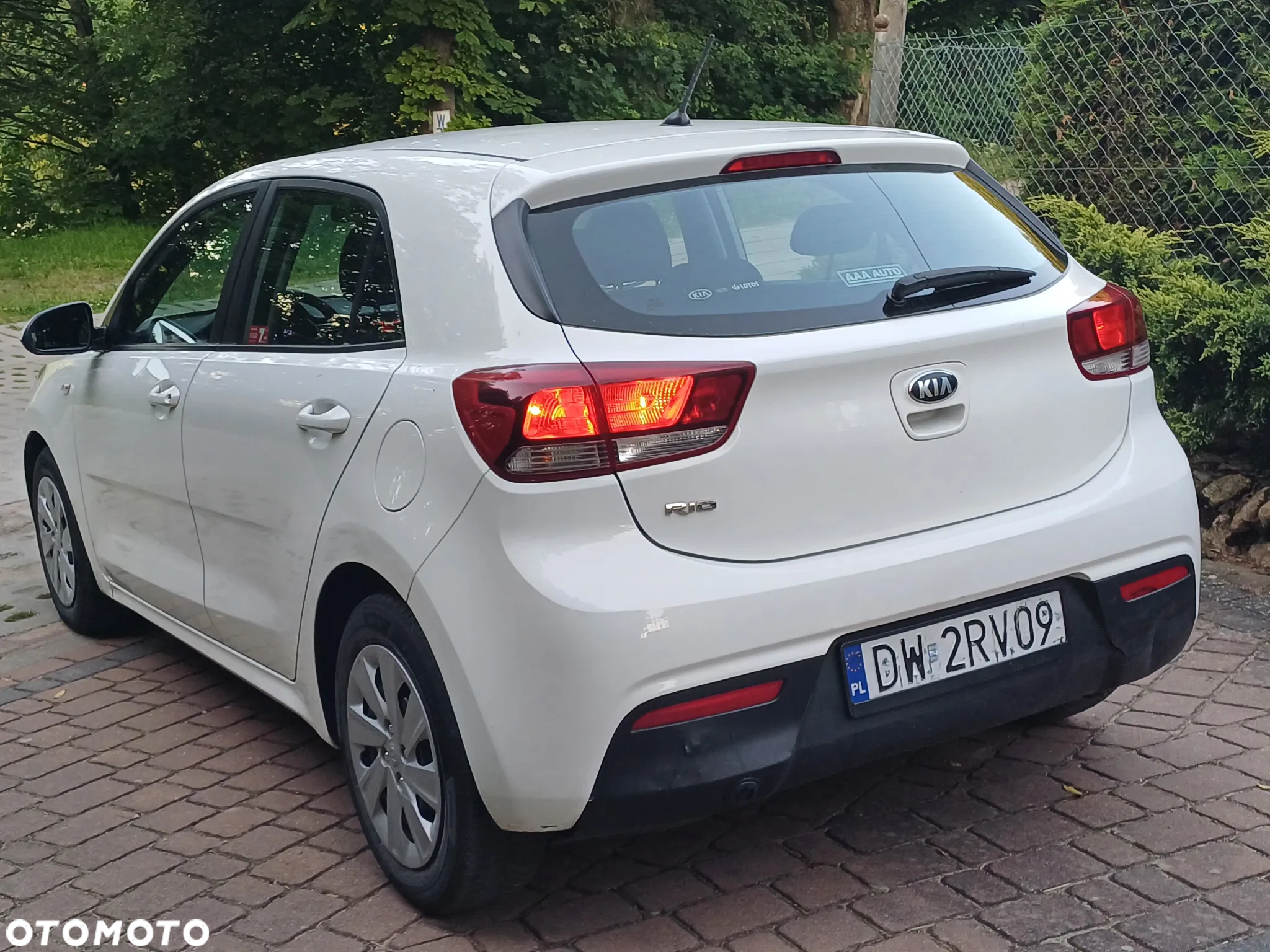 Kia Rio 1.2 M - 4
