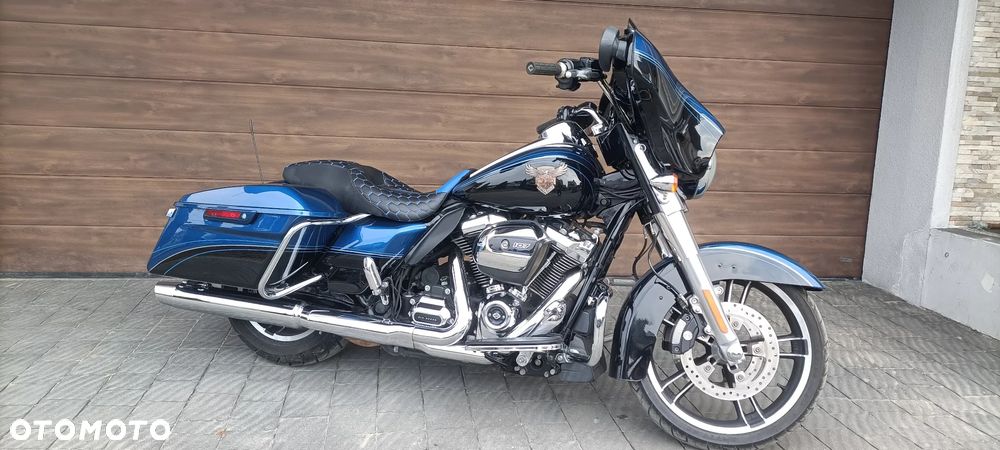 Harley-Davidson Touring Street Glide - 10