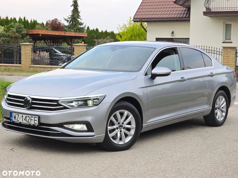 Volkswagen Passat - 2