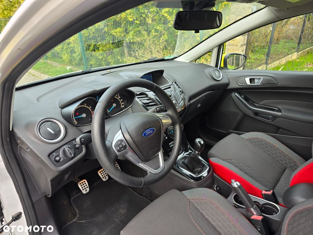 Ford Fiesta 1.0 EcoBoost STart-Stop ST-LINE - 21