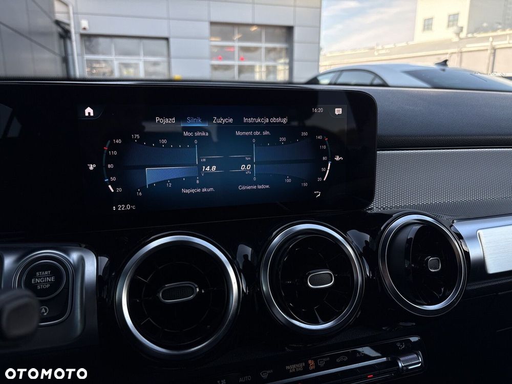 Mercedes-Benz GLB 200 7G-DCT - 23