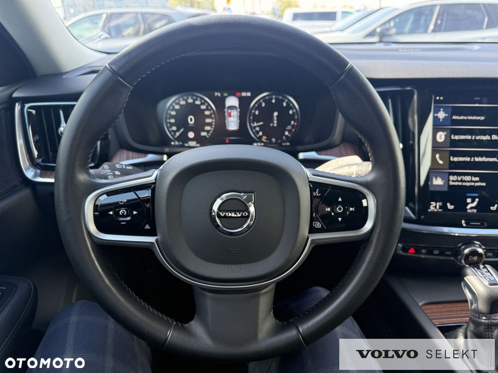 Volvo V60 Cross Country - 15