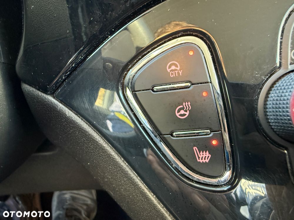 Opel Adam ver-1-4-cosmo - 13