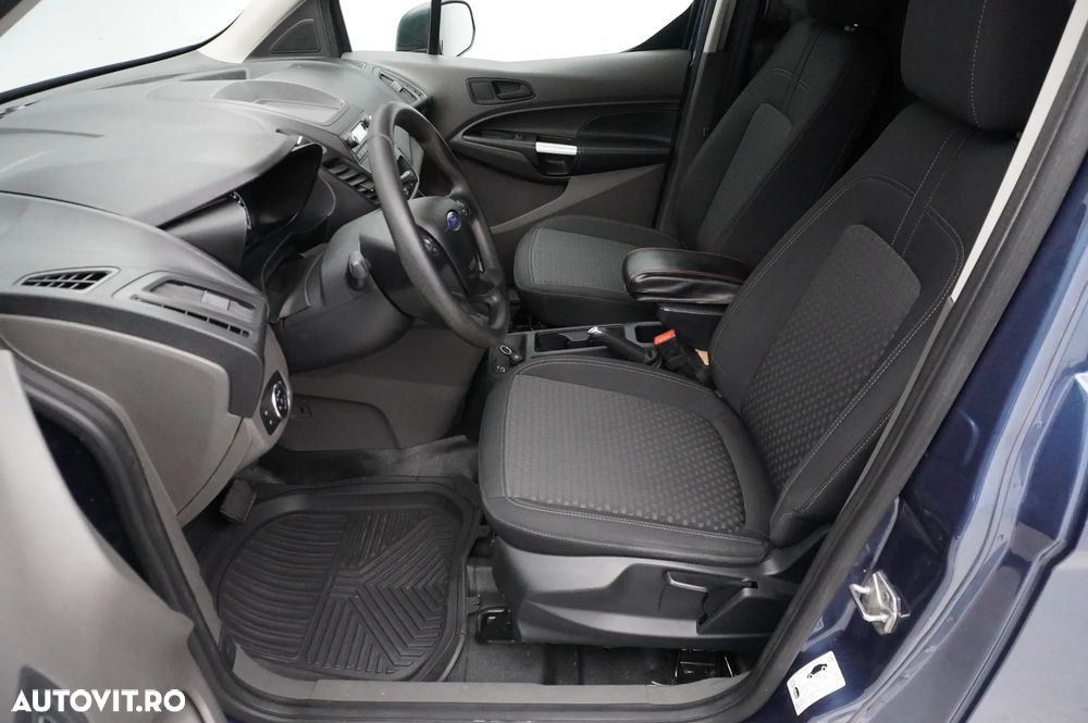 Ford Transit Connect - 9