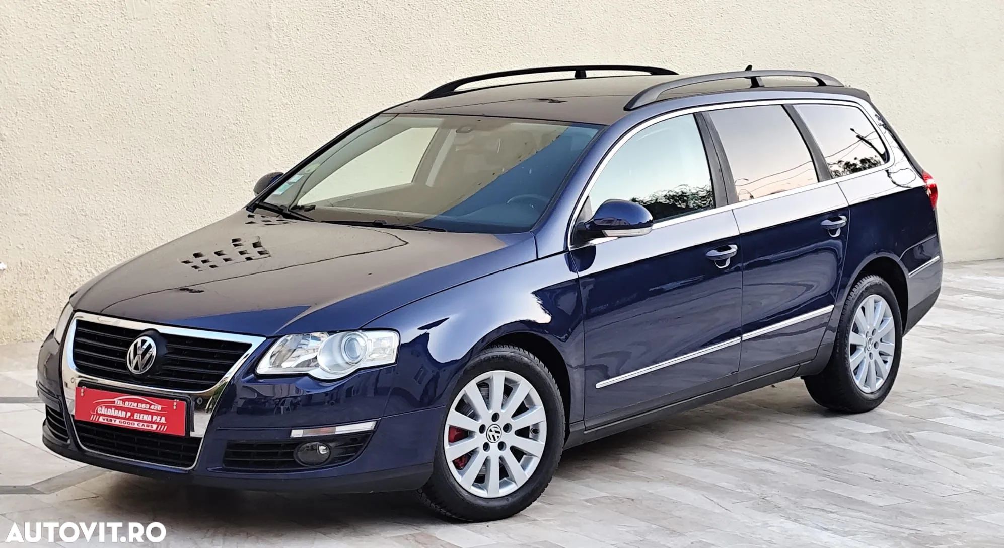 Volkswagen Passat - 1