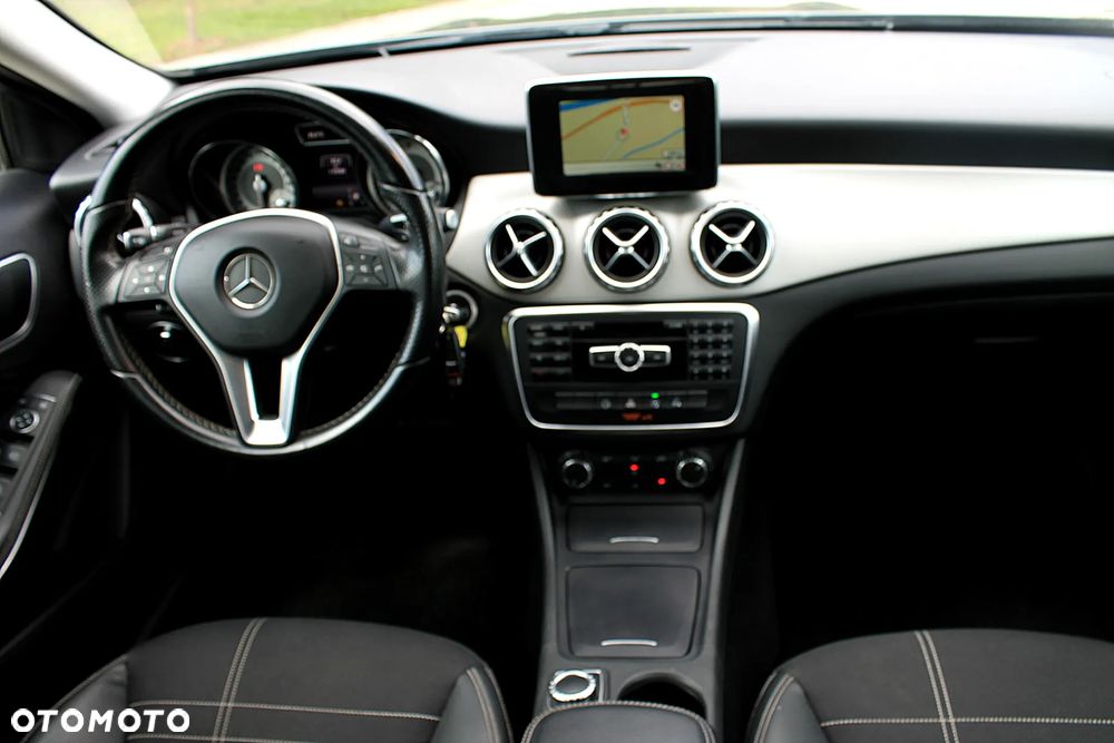 Mercedes-Benz GLA 200 (CDI) d 7G-DCT Urban - 6