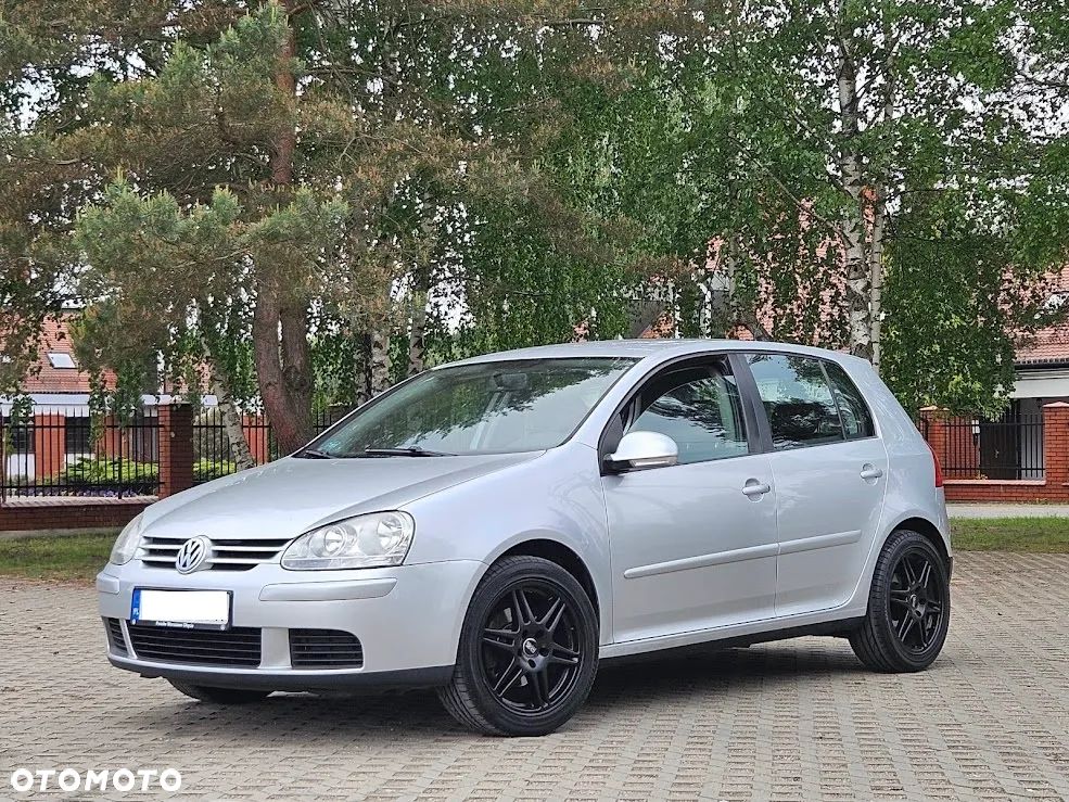Volkswagen Golf 1.9 TDI Sportline - 4